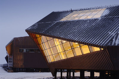 SvalbardScienceCentre2small.jpg
